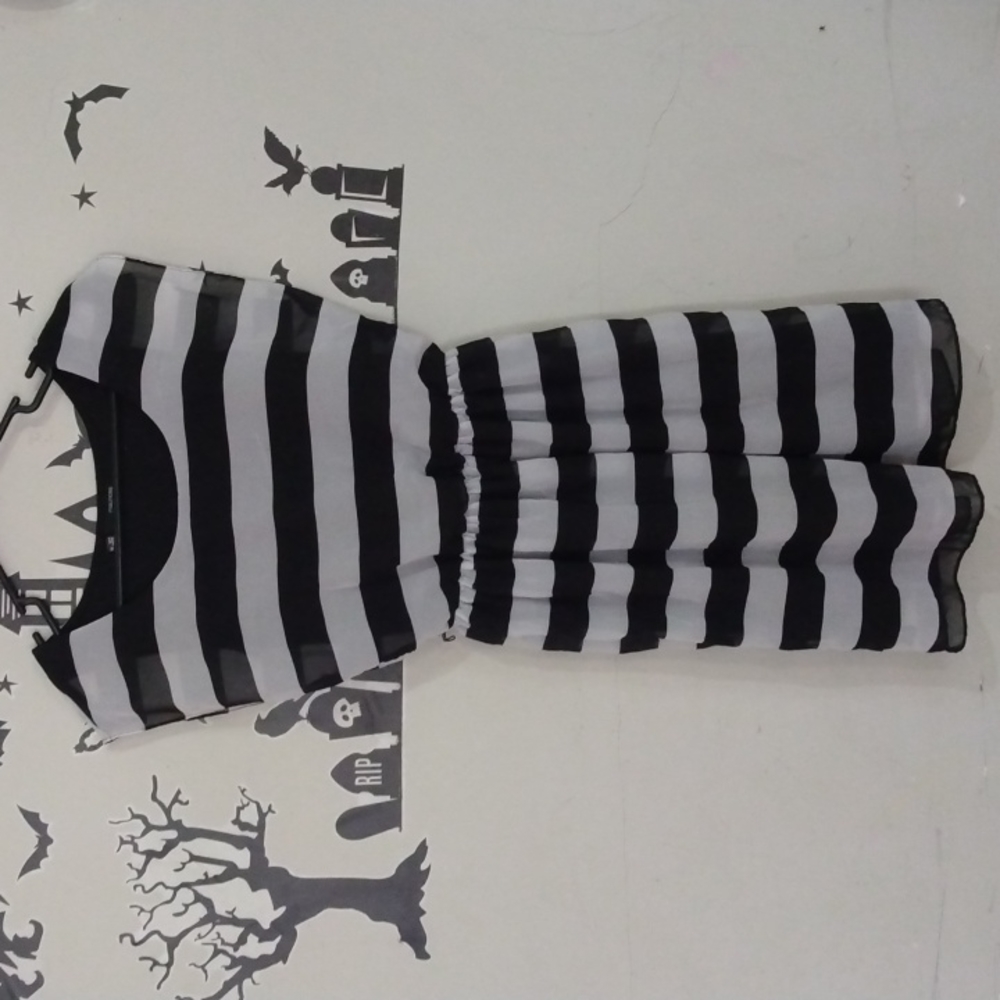 Striped Dress 🖤